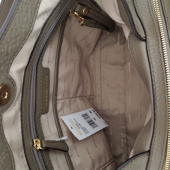 Michael Kors Raven Large Shoulder Tote Bag Leather NWT - Picture 5 of 11